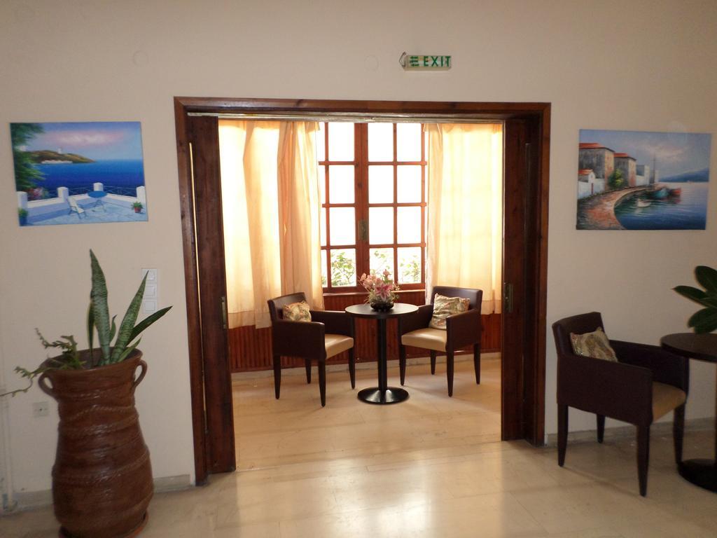 Tina Hotel Chania  Exteriör bild