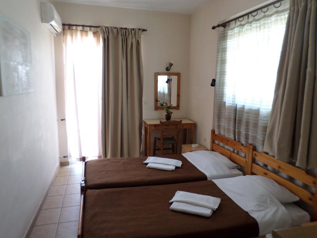 Tina Hotel Chania  Rum bild